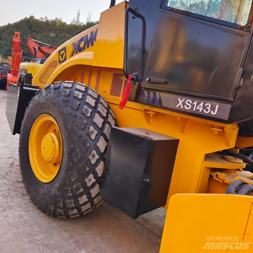 XCMG XS 143J Yksivalssijyrät