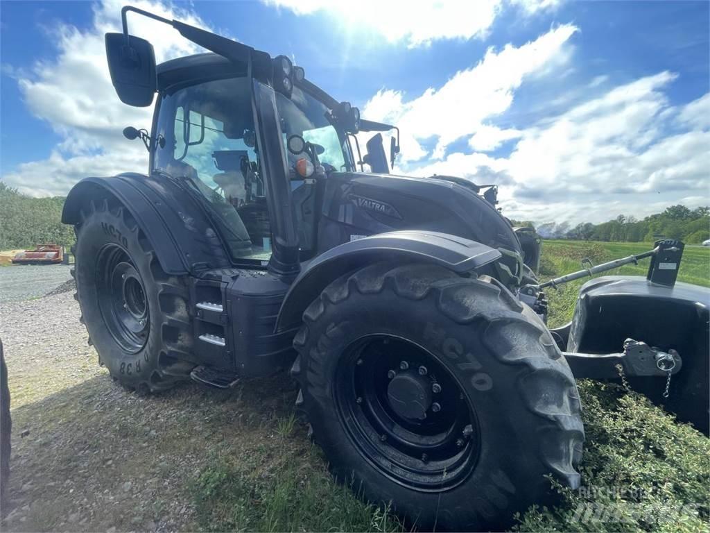 Valtra N 175 Traktorit