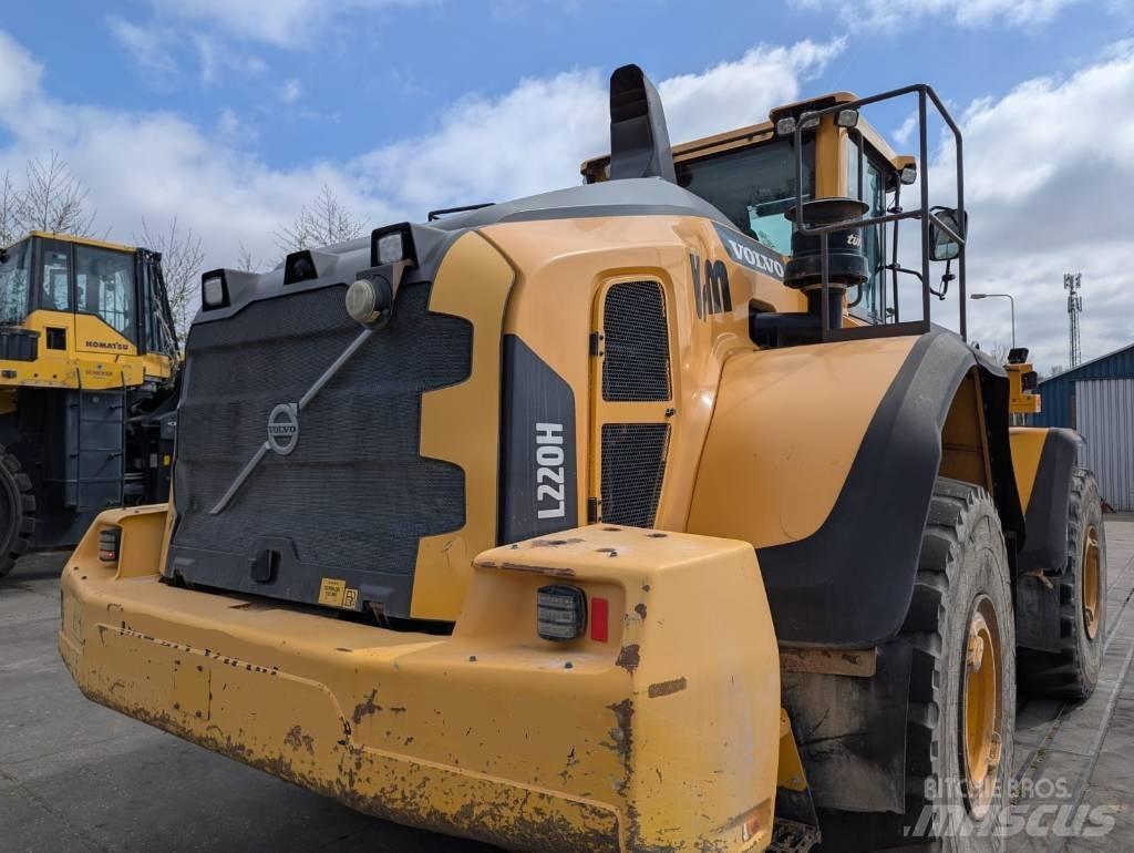 Volvo L 220 H Pyöräkuormaajat