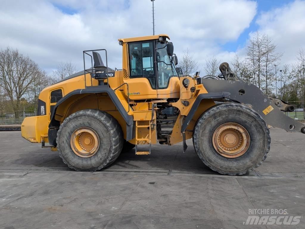 Volvo L 220 H Pyöräkuormaajat