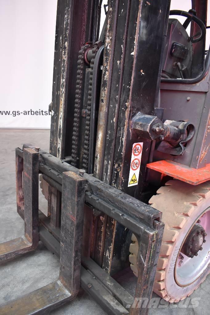 Manitou CG 30 P Nestekaasutrukit