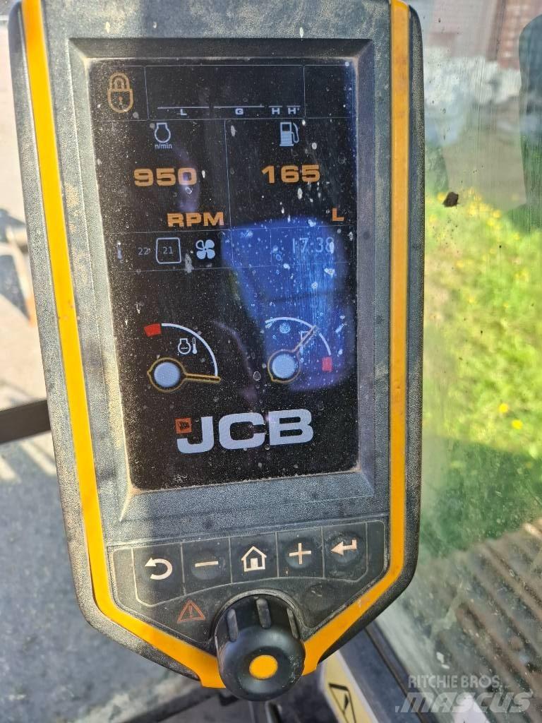 JCB JS 220 LC Telakaivukoneet