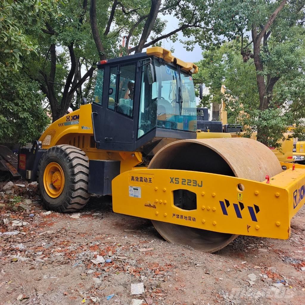 XCMG XS223J Yksivalssijyrät