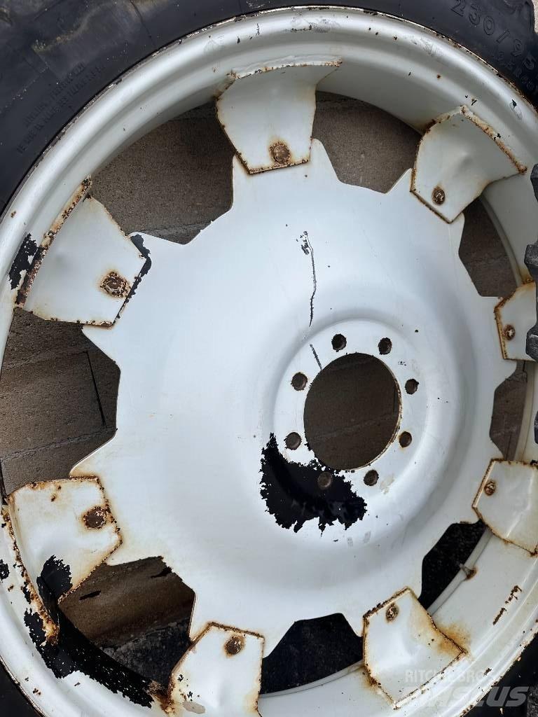 Kleber 230/95R48 Renkaat ja vanteet