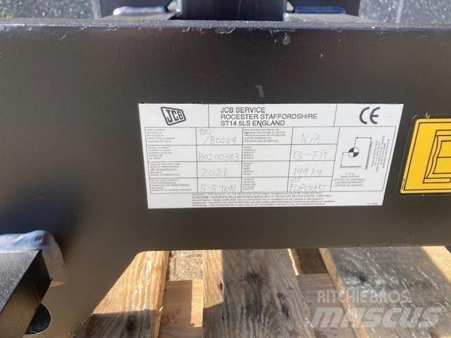 JCB 5,5t krog Muut