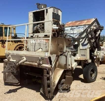Cedarapids MS2 MTV (Material transport vehicle)