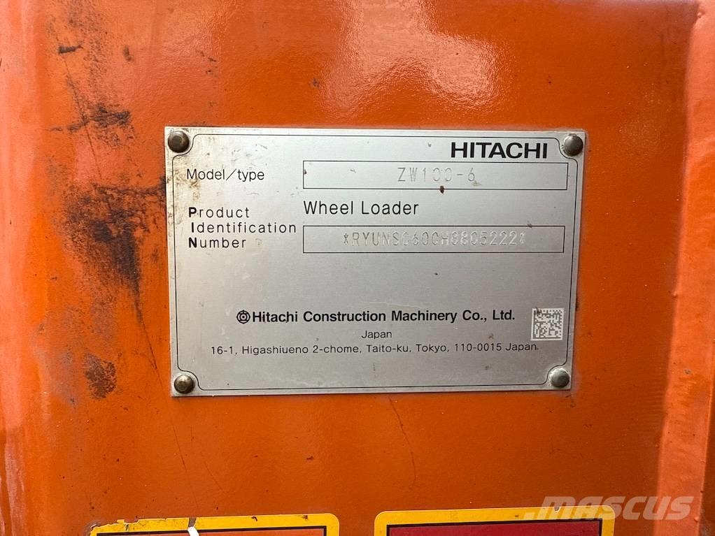 Hitachi ZW 100 Pyöräkuormaajat