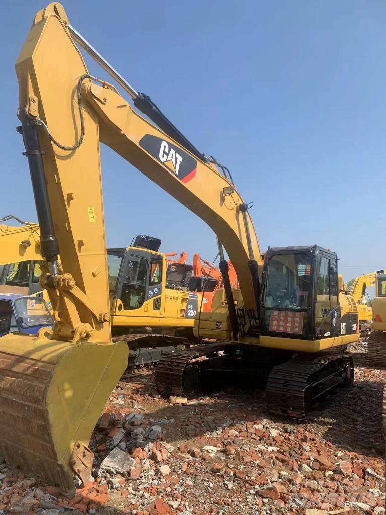 CAT 320 D Telakaivukoneet