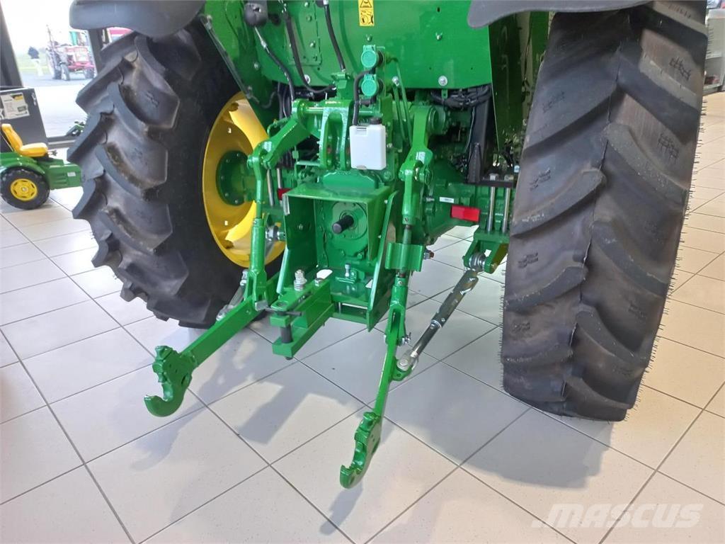 John Deere 5050E Traktorit