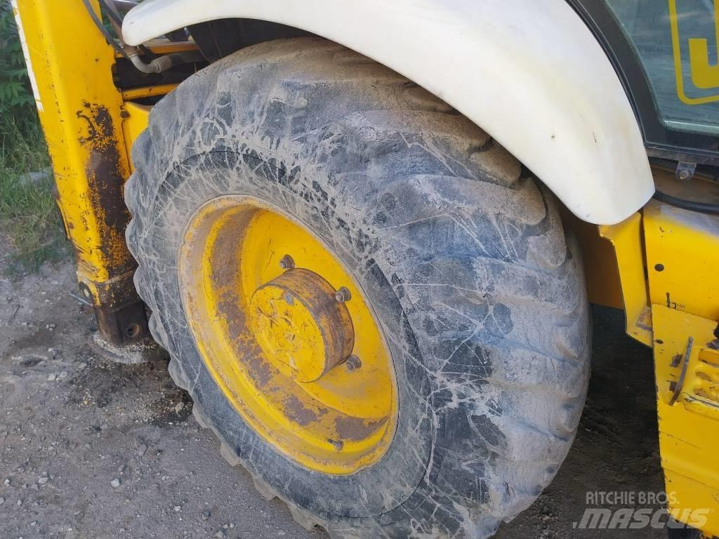 JCB 4 CX Kaivurikuormaajat