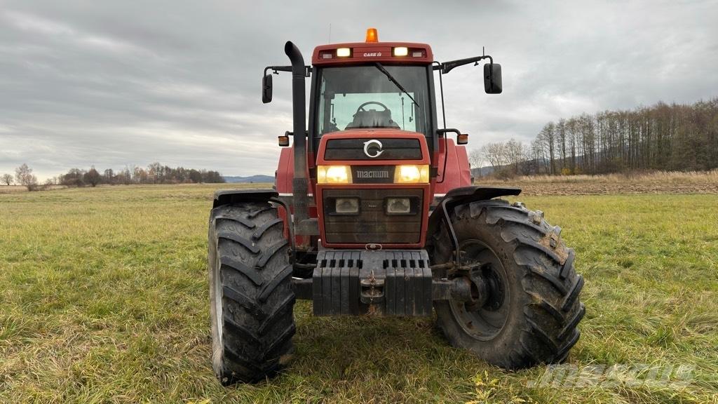 Case IH 7220 Magnum Traktorit