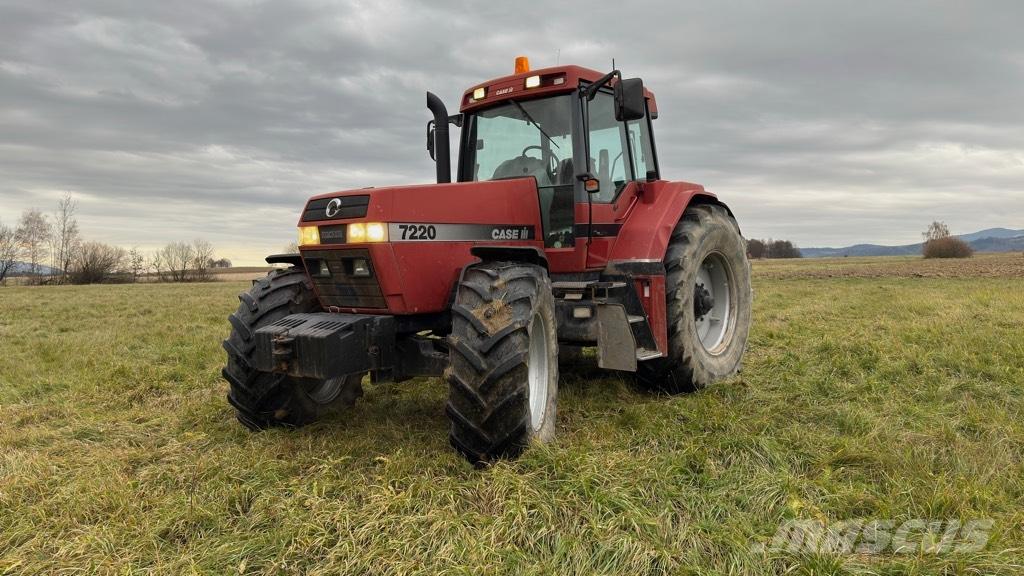Case IH 7220 Magnum Traktorit