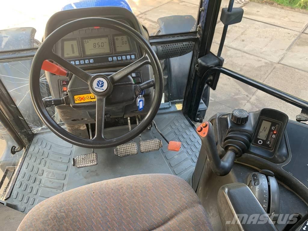 New Holland TM 125 Traktorit