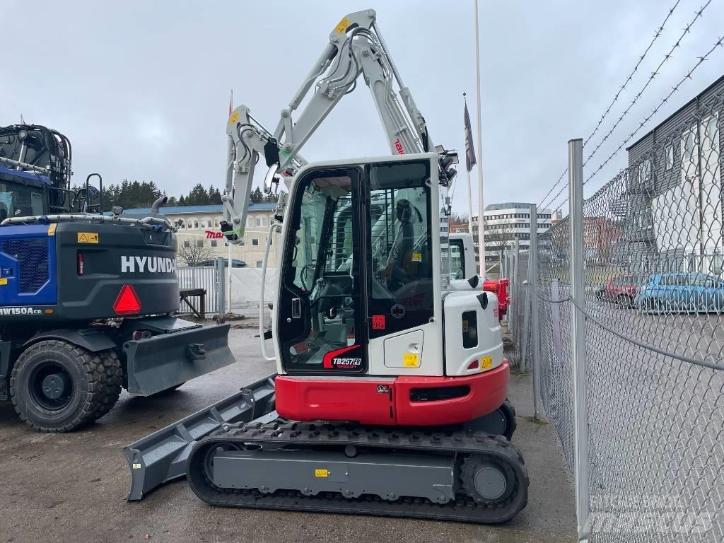 Takeuchi TB 257 FR Minikaivukoneet < 7t