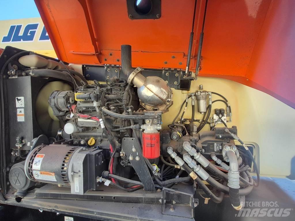 JLG 800 AJ Kuukulkijat