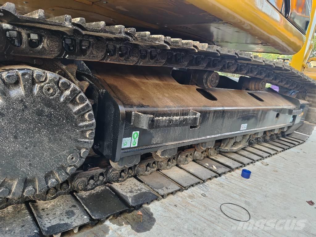 CAT 320d Telakaivukoneet