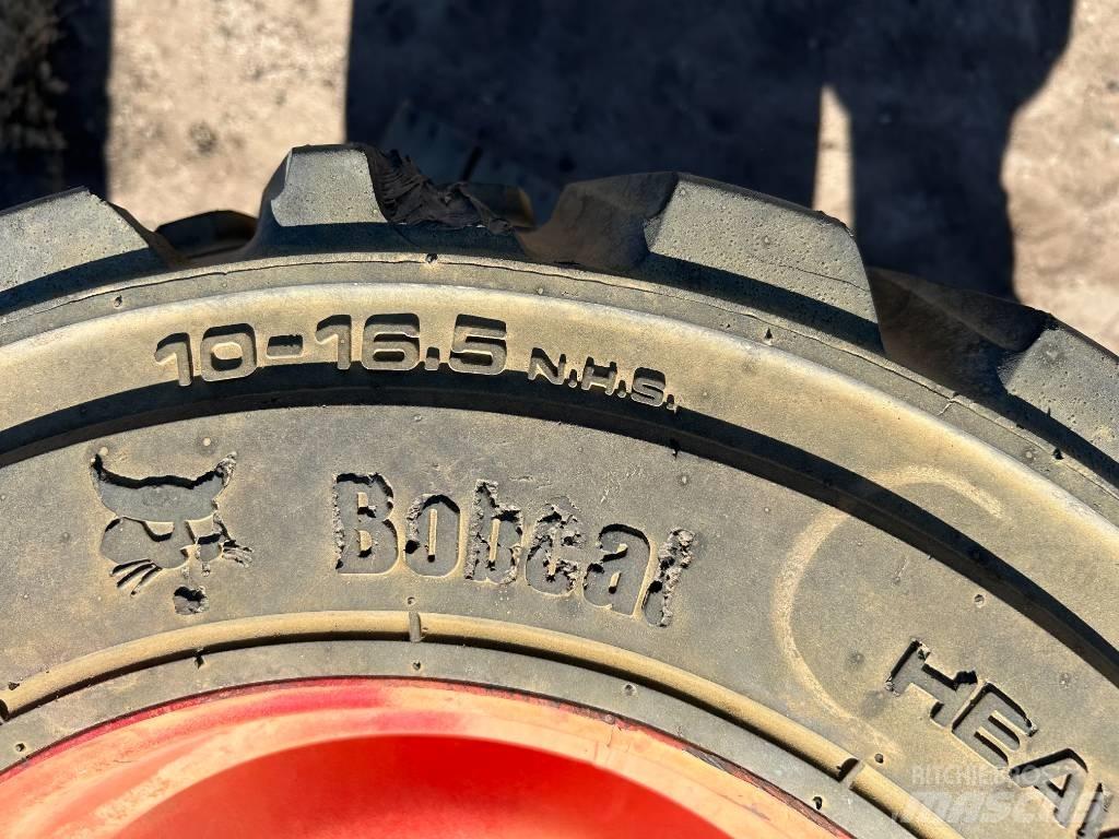 Bobcat 10x16.5 Tires Renkaat ja vanteet