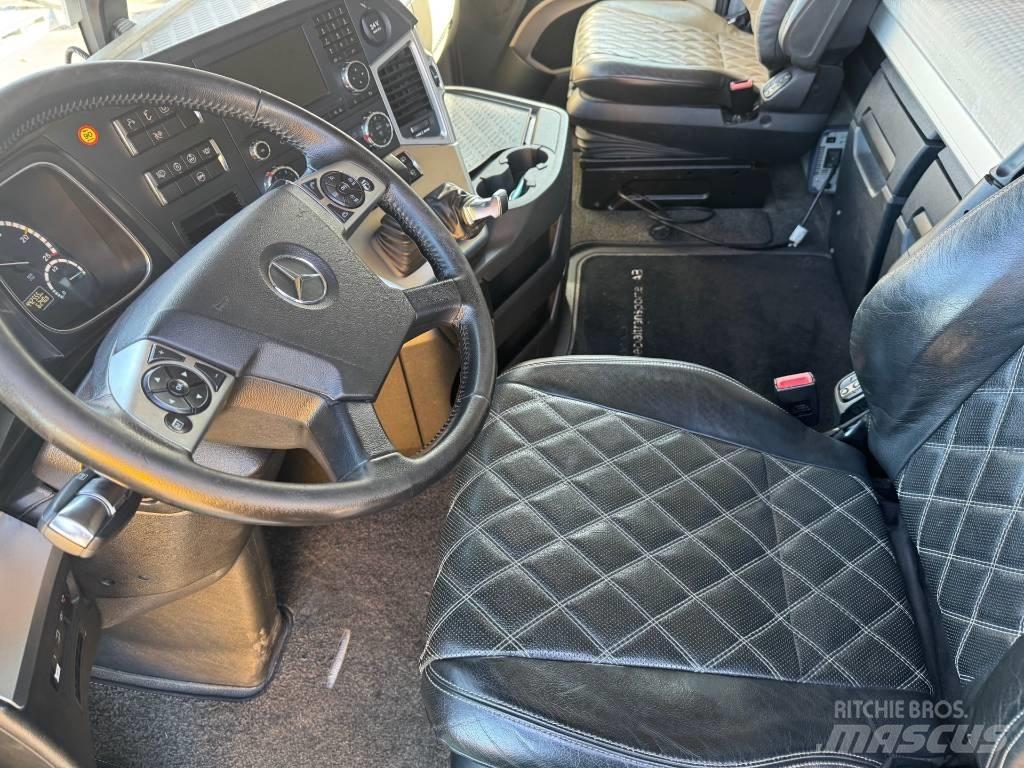 Mercedes-Benz  Vetopöytäautot