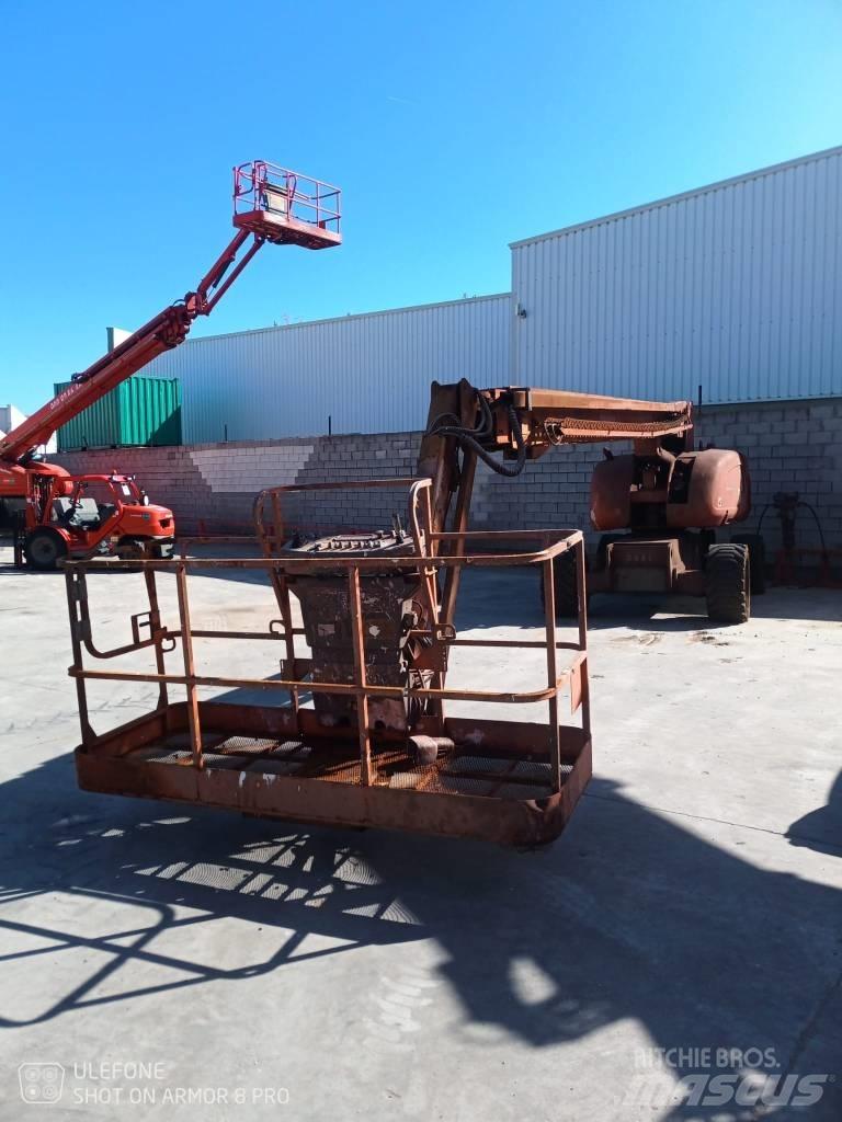 JLG 860 SJ Teleskooppipuominostimet