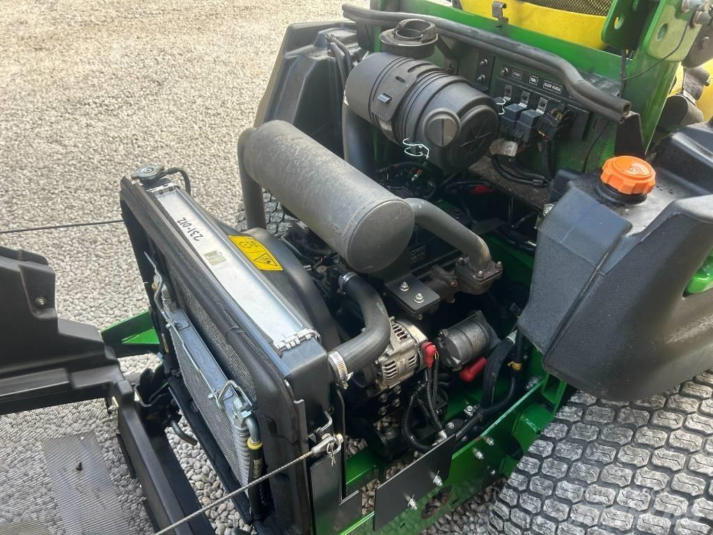 John Deere 997 0-kääntösäde leikkurit