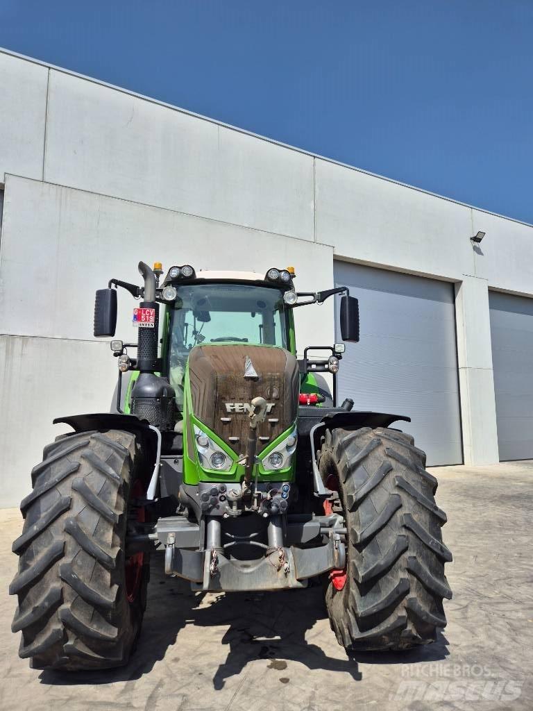Fendt 826 Profi Traktorit