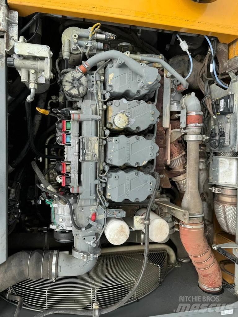 Liebherr LH 30 M Jätteenkäsittelijät