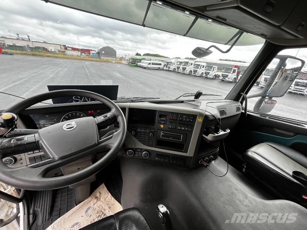 Volvo FM 6X2 Nostovarsi-vaihtolavakuorma-autot