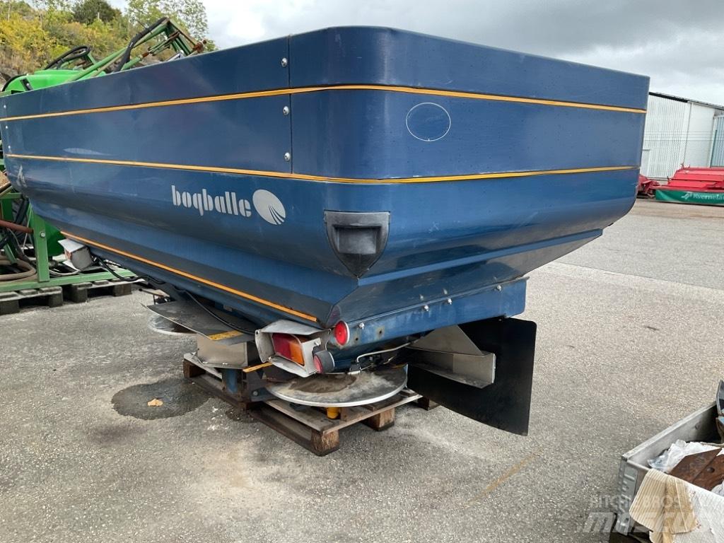 Bogballe M2 Lannoitteenlevittimet