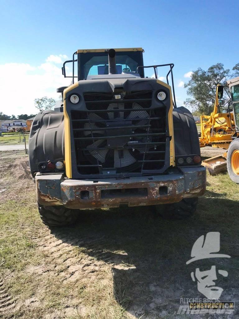 Komatsu WA380 Pyöräkuormaajat