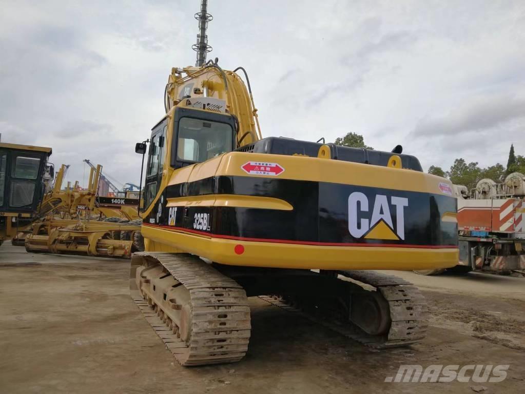 CAT 325 B L Telakaivukoneet