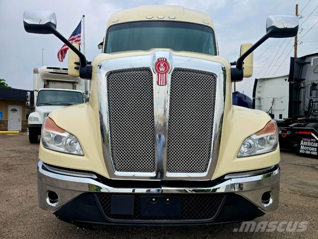 Kenworth T 680 Vetopöytäautot
