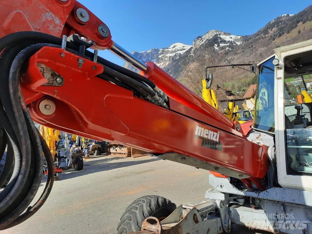 Menzi Muck M530 Pyöräkaivukoneet