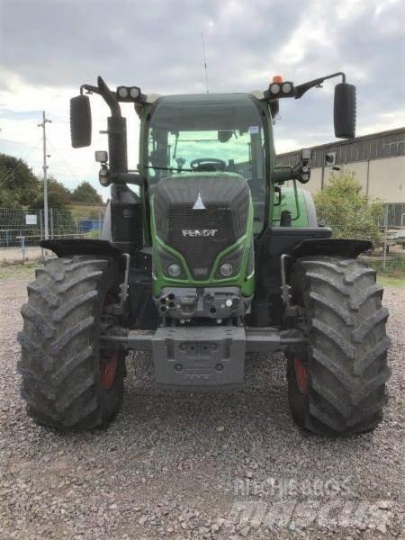 Fendt 716 Vario Traktorit
