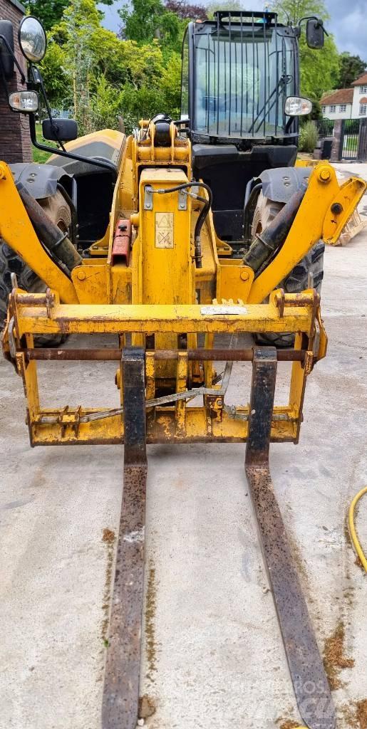 JCB 535-125 Kurottajat