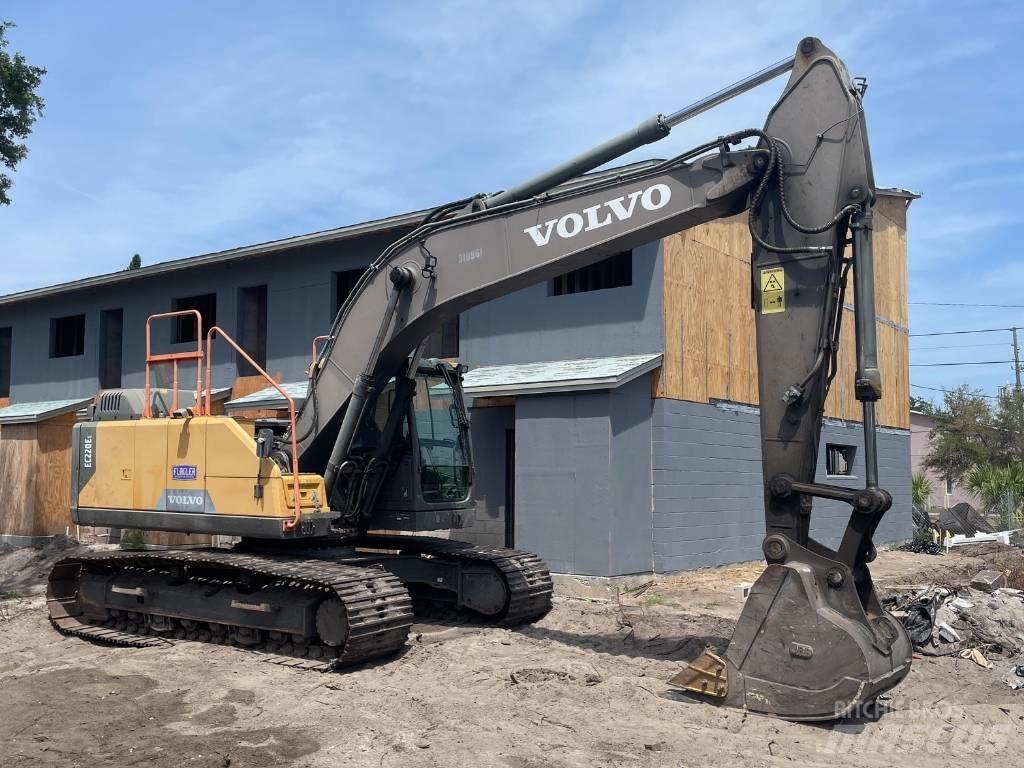 Volvo EC 220 EL Telakaivukoneet
