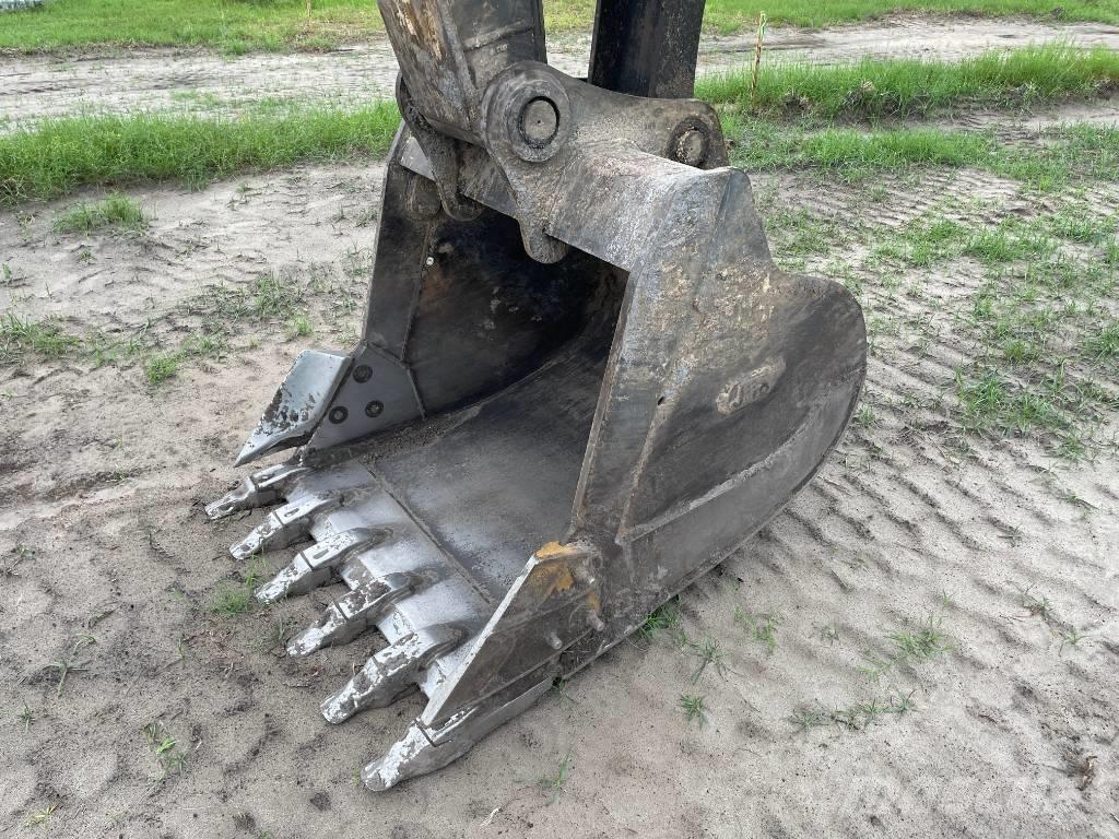 Volvo EC 220 EL Telakaivukoneet