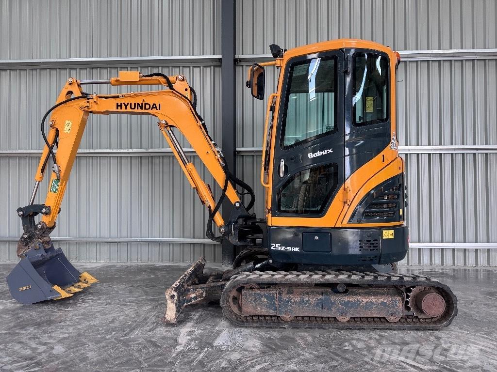 Hyundai R25Z-9 AK Minikaivukoneet < 7t