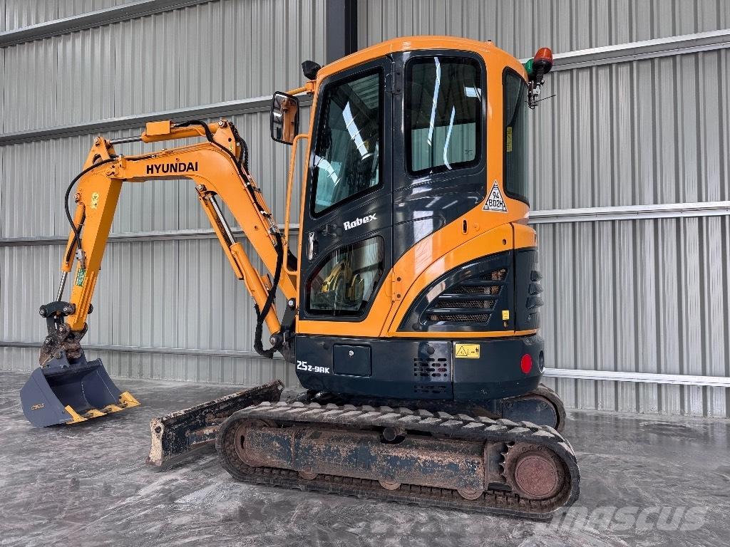 Hyundai R25Z-9 AK Minikaivukoneet < 7t