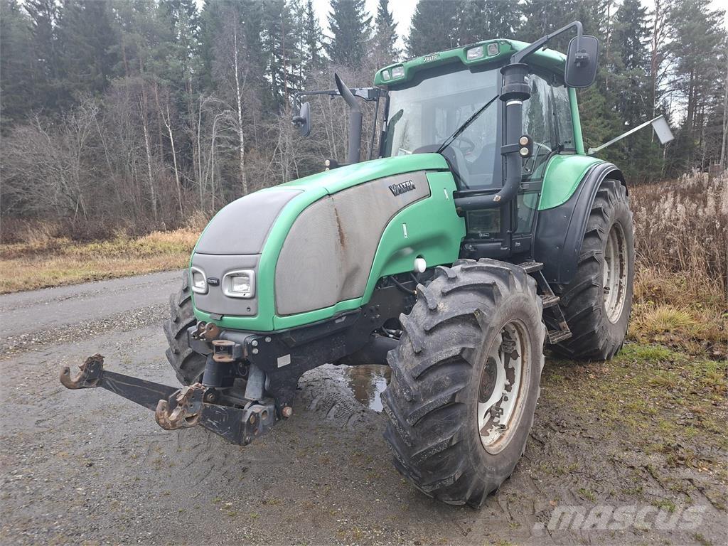 Valtra T190 7.4 Traktorit