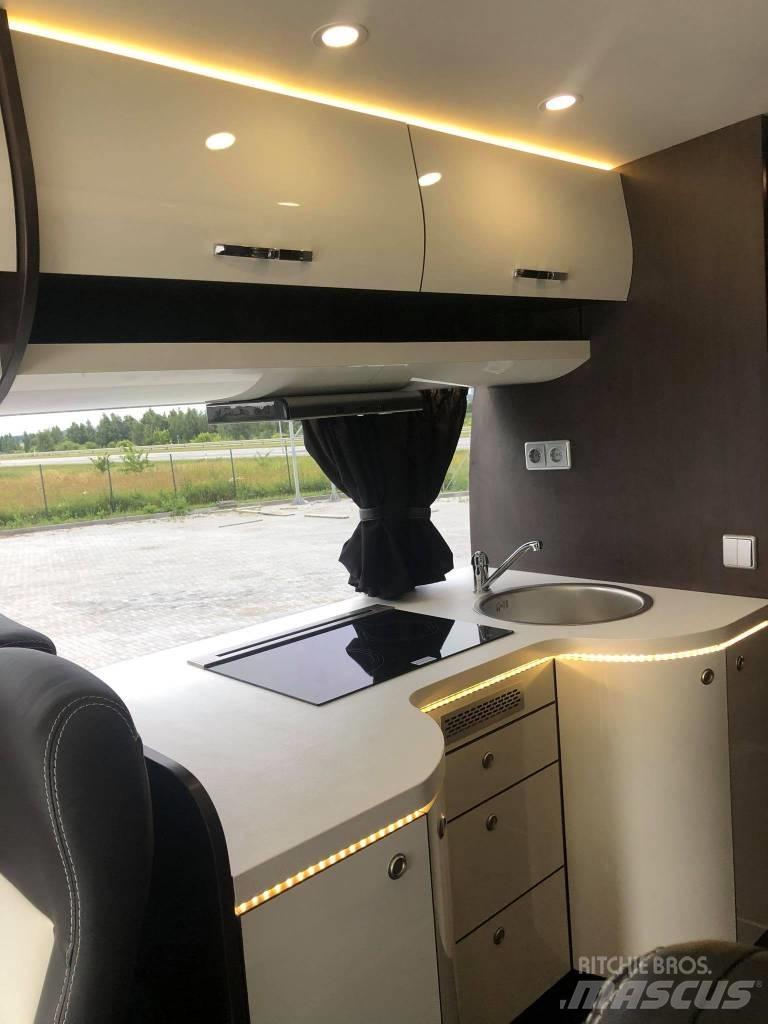 Volvo B12B 9900 Turistibussit