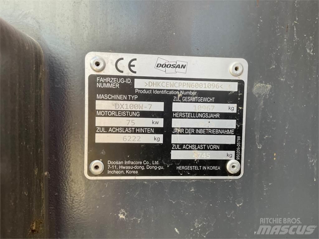Doosan DX100W-7 Pyöräkaivukoneet
