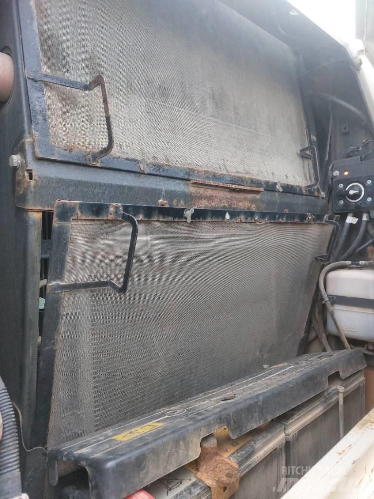 CASE CX 210 D Telakaivukoneet