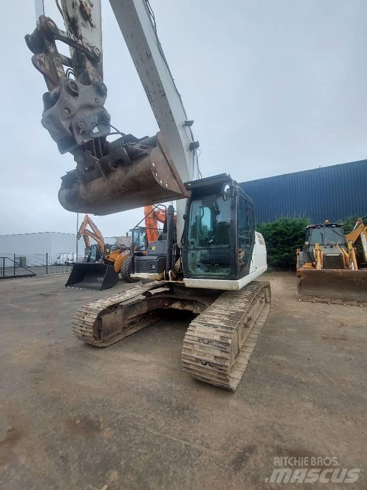 CASE CX 210 D Telakaivukoneet