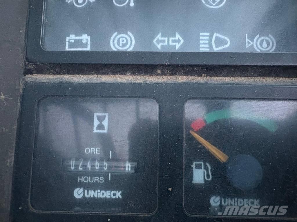 Manitou M 26.4 Maastotrukit