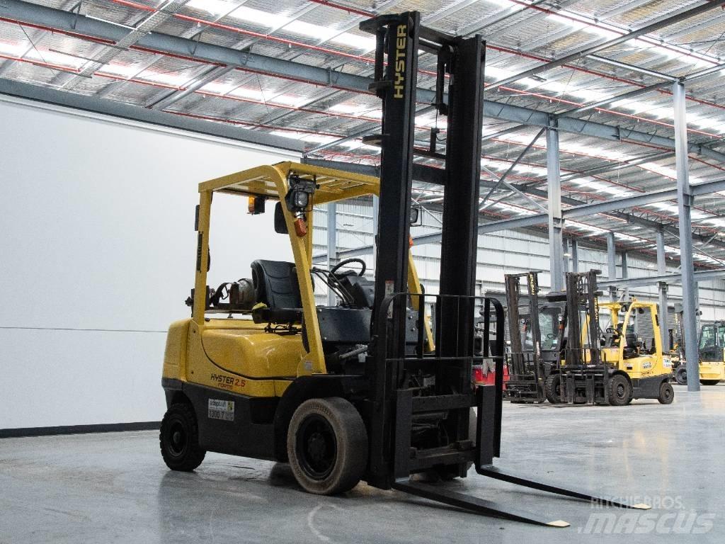 Hyster H2.5TX Nestekaasutrukit