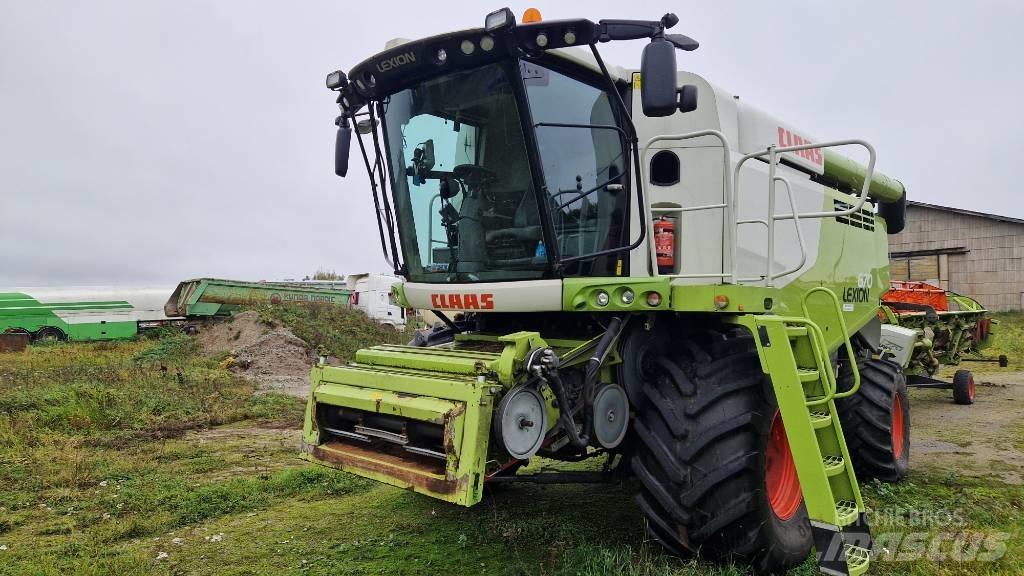 CLAAS Lexion 670 Leikkuupuimurit