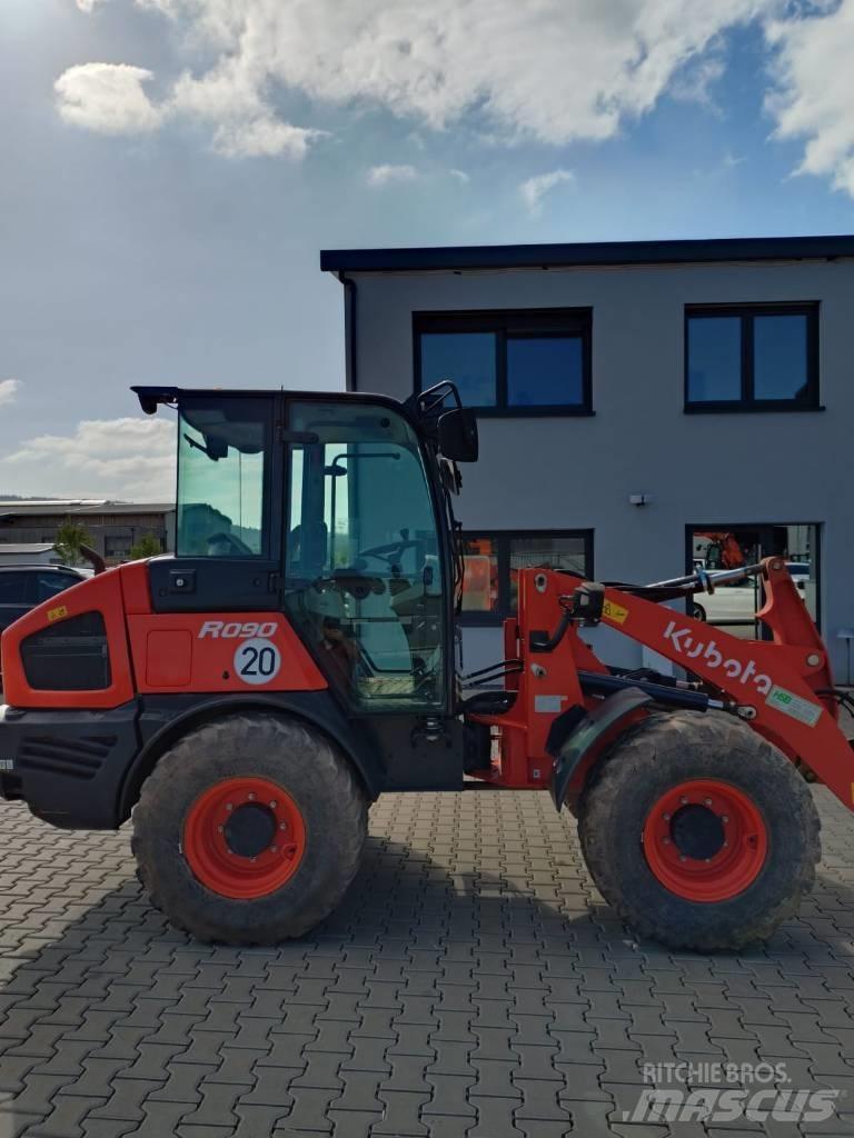 Kubota R 082 Pyöräkuormaajat