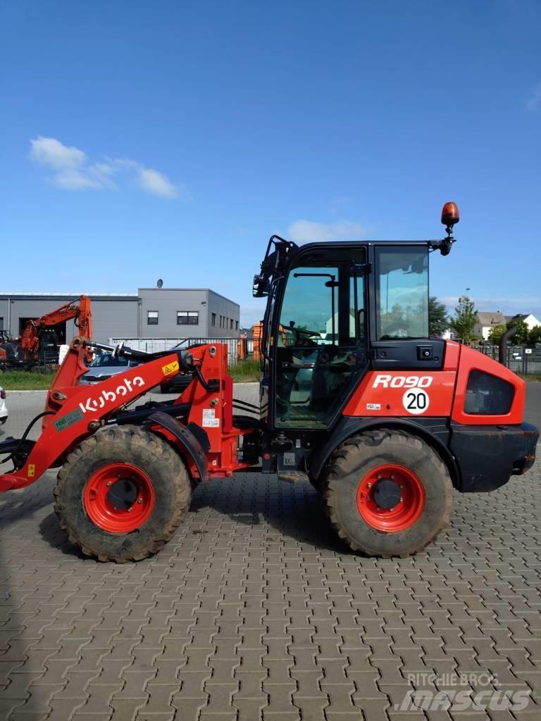 Kubota R 082 Pyöräkuormaajat