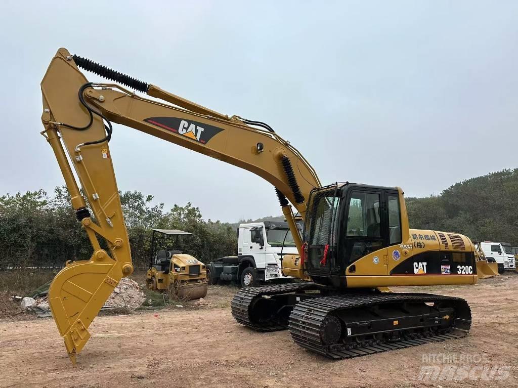 CAT 320 C Telakaivukoneet