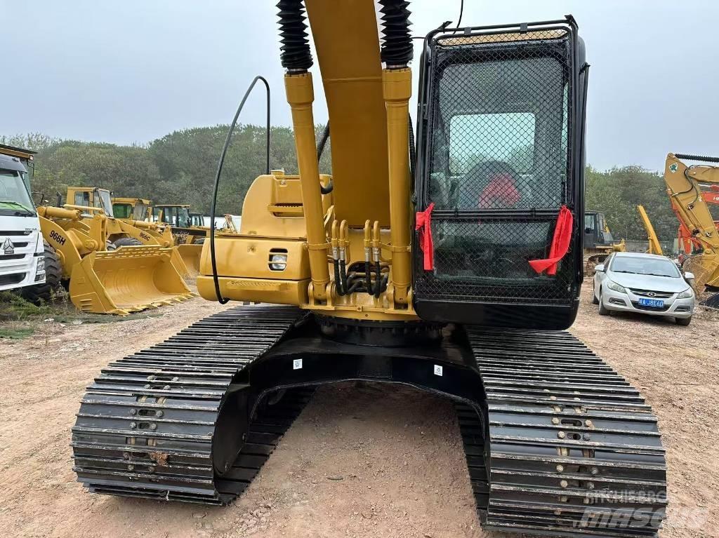 CAT 320 C Telakaivukoneet